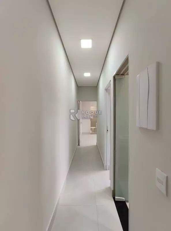 Casa Residencial à venda no bairro Jardim Morro Azul: Corredor interno 