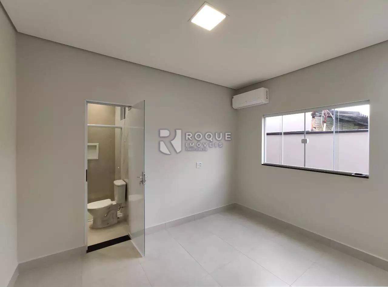 Casa Residencial à venda no bairro Jardim Morro Azul: Suíte 