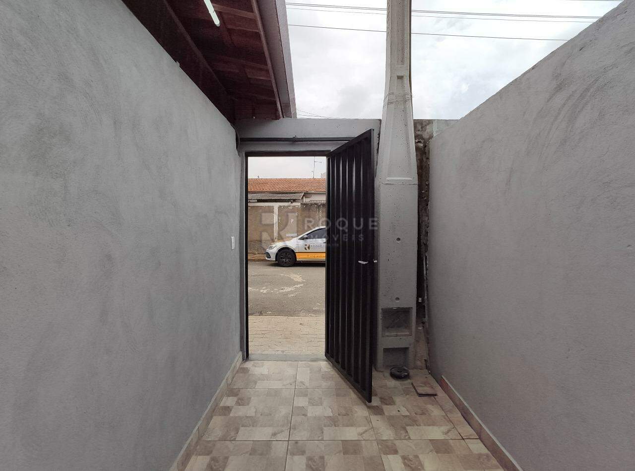 Casa Residencial para aluguel no bairro Parque Nossa Senhora das Dores: Frente 