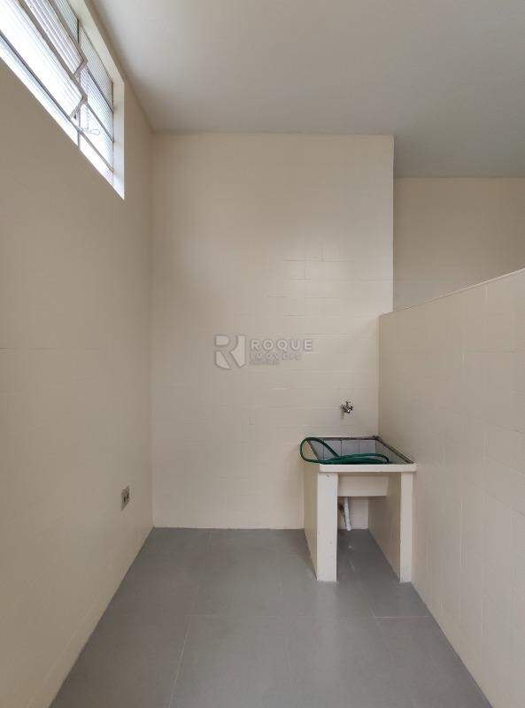 Casa Residencial para aluguel no bairro Jardim Nova Europa: Área de serviço