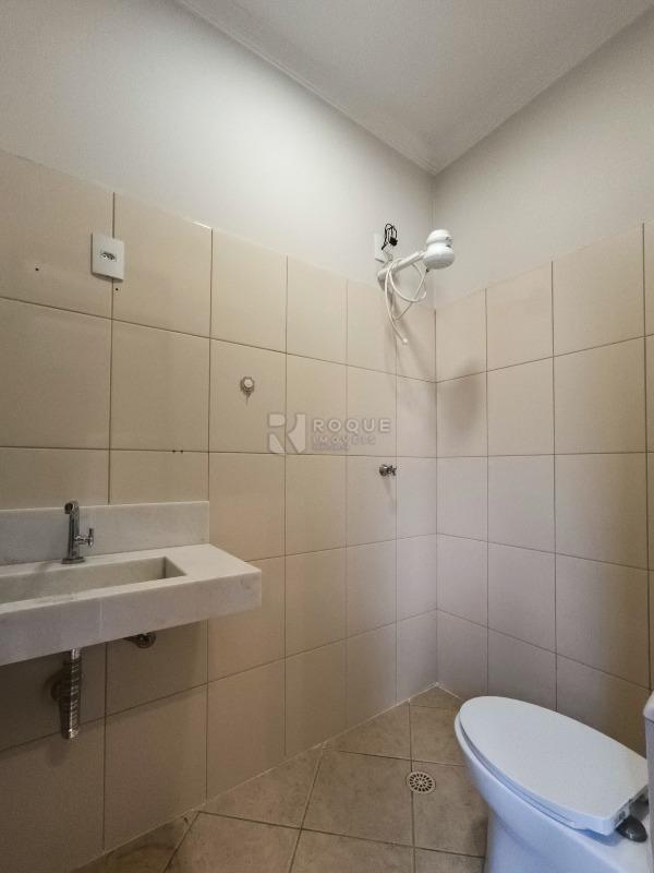 Casa em condomínio à venda no bairro Jardim Parque Avenida: BANHEIRO EXTERNO