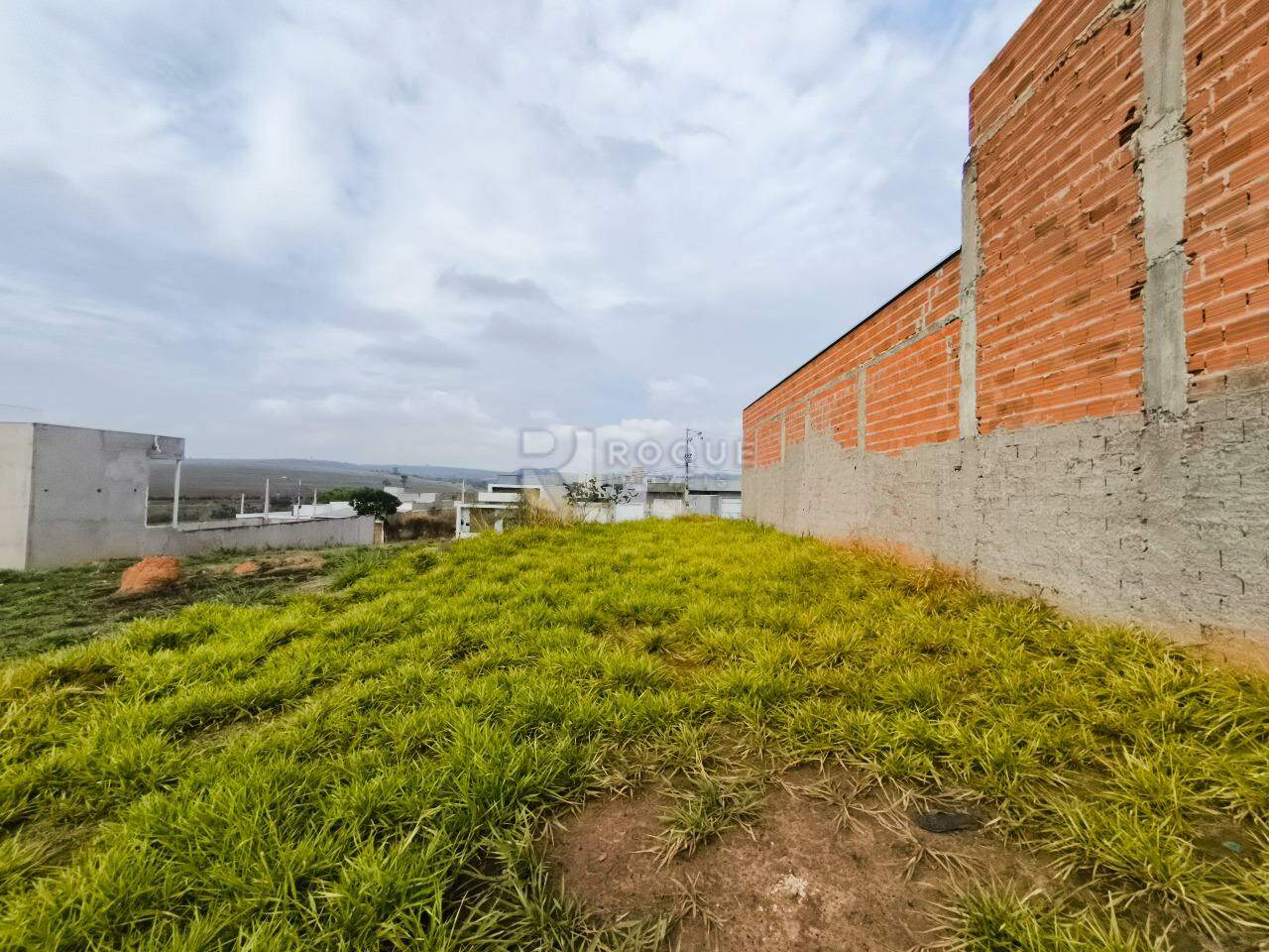 Terreno à venda no bairro Jardim Marajoara: 