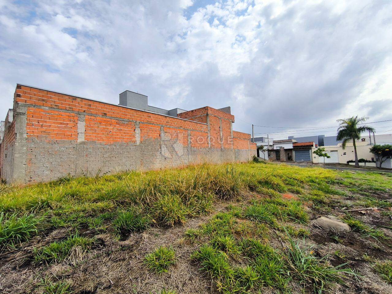 Terreno à venda no bairro Jardim Marajoara: 