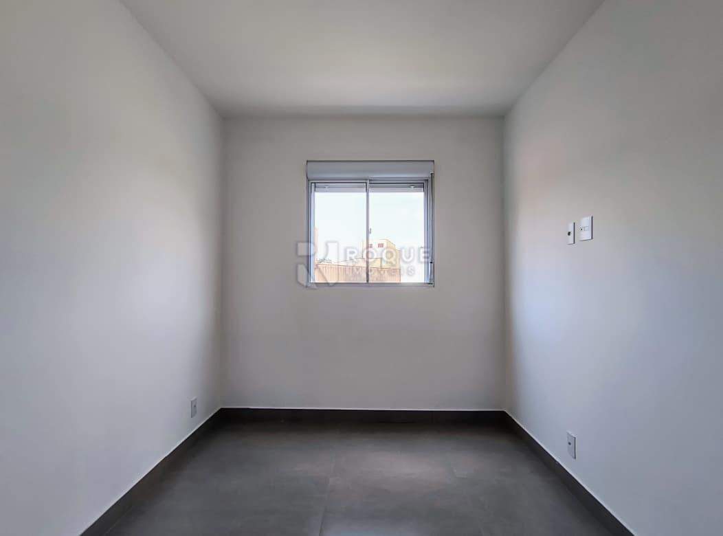 Apartamento para aluguel no bairro Chácaras Antonieta: Dormitório 02