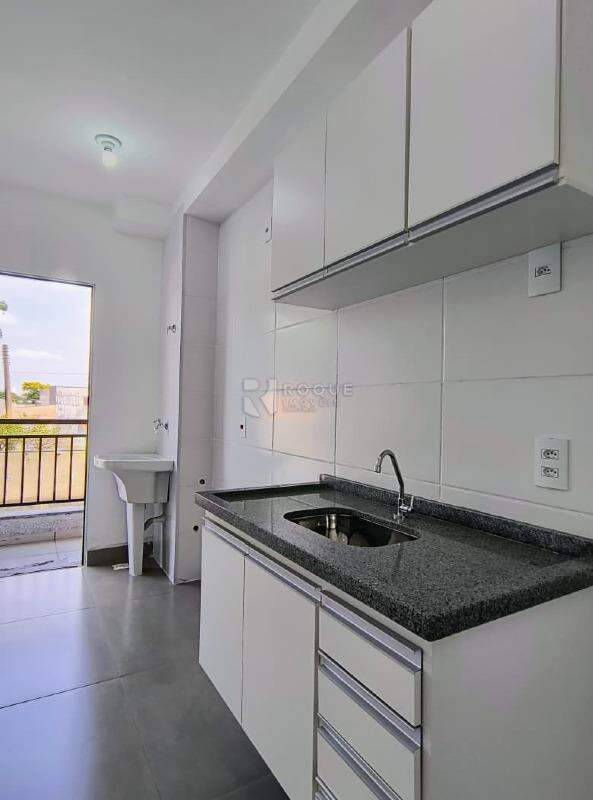 Apartamento para aluguel no bairro Chácaras Antonieta: Cozinha