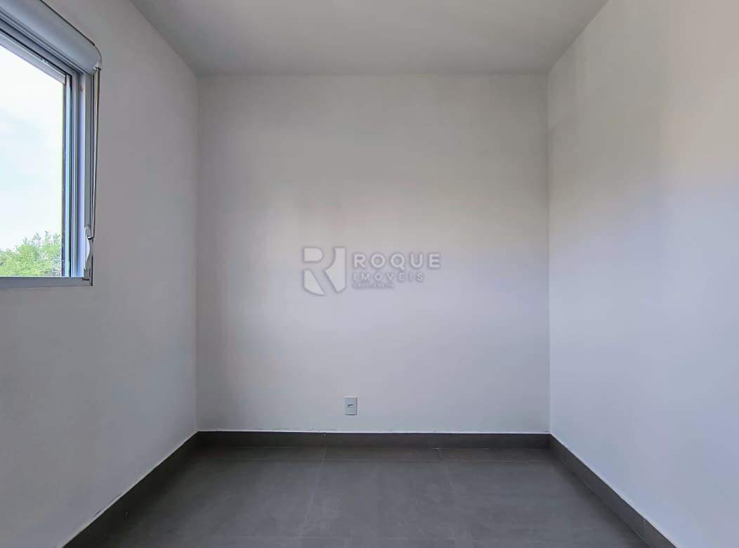 Apartamento para aluguel no bairro Chácaras Antonieta: Dormitório 01