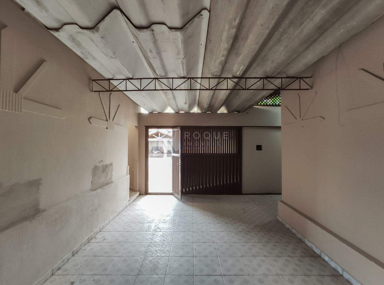 Casa Residencial para aluguel no bairro Jardim Ouro Verde: Garagem