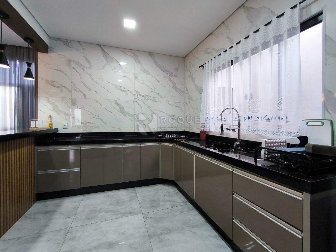 Casa Residencial à venda no bairro Jardim Marajoara: COZINHA