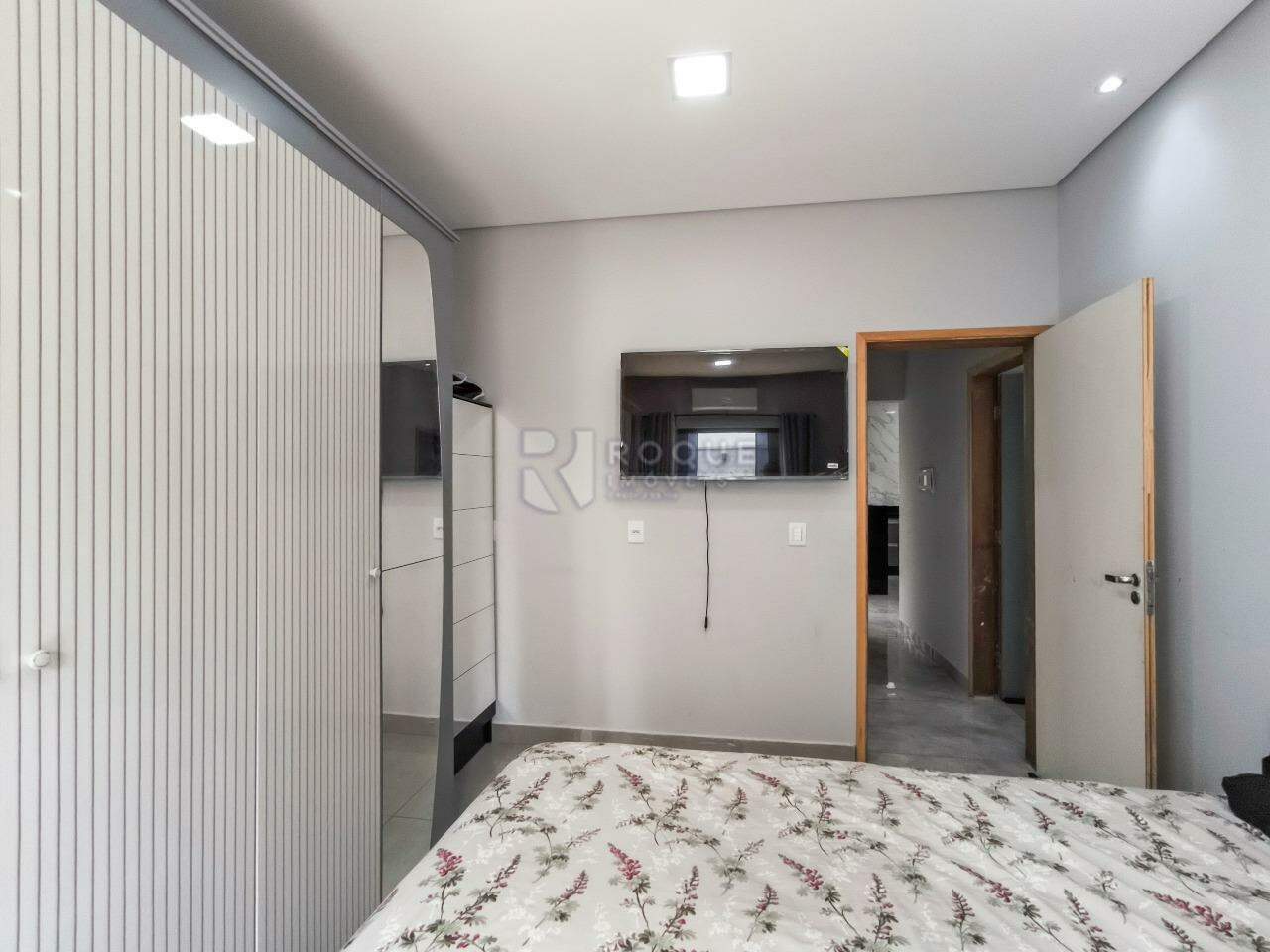 Casa Residencial à venda no bairro Jardim Marajoara: SUÍTE