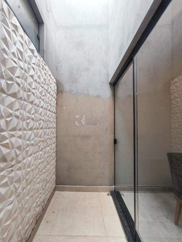 Casa Residencial à venda no bairro Jardim Marajoara: JARDIM DE INVERNO