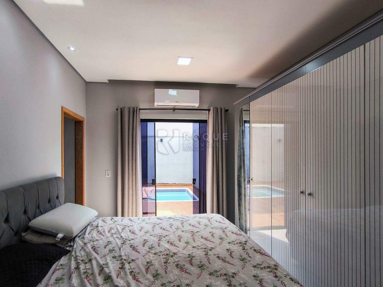 Casa Residencial à venda no bairro Jardim Marajoara: SUÍTE