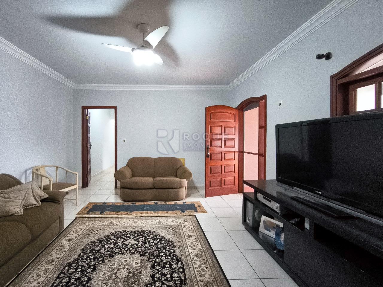 Chácara à venda no bairro Bairro dos Loiolas: SALA DE ESTAR