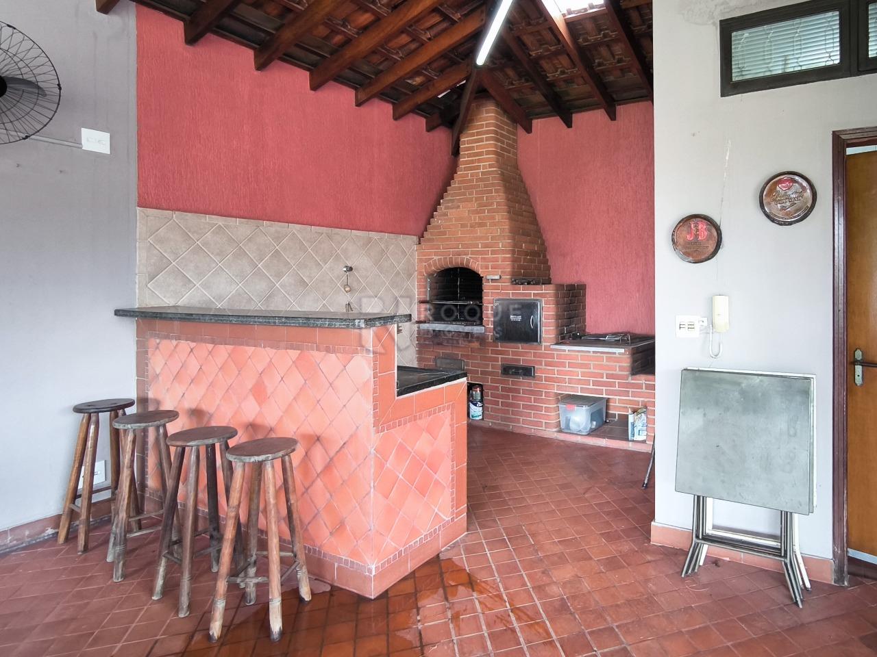 Chácara à venda no bairro Bairro dos Loiolas: CHURRASQUEIRA