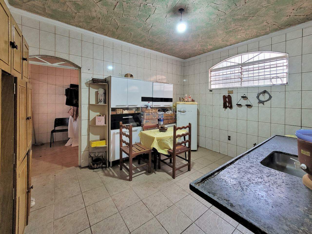 Casa Residencial à venda no bairro Parque Residencial Sthalberg: COZINHA