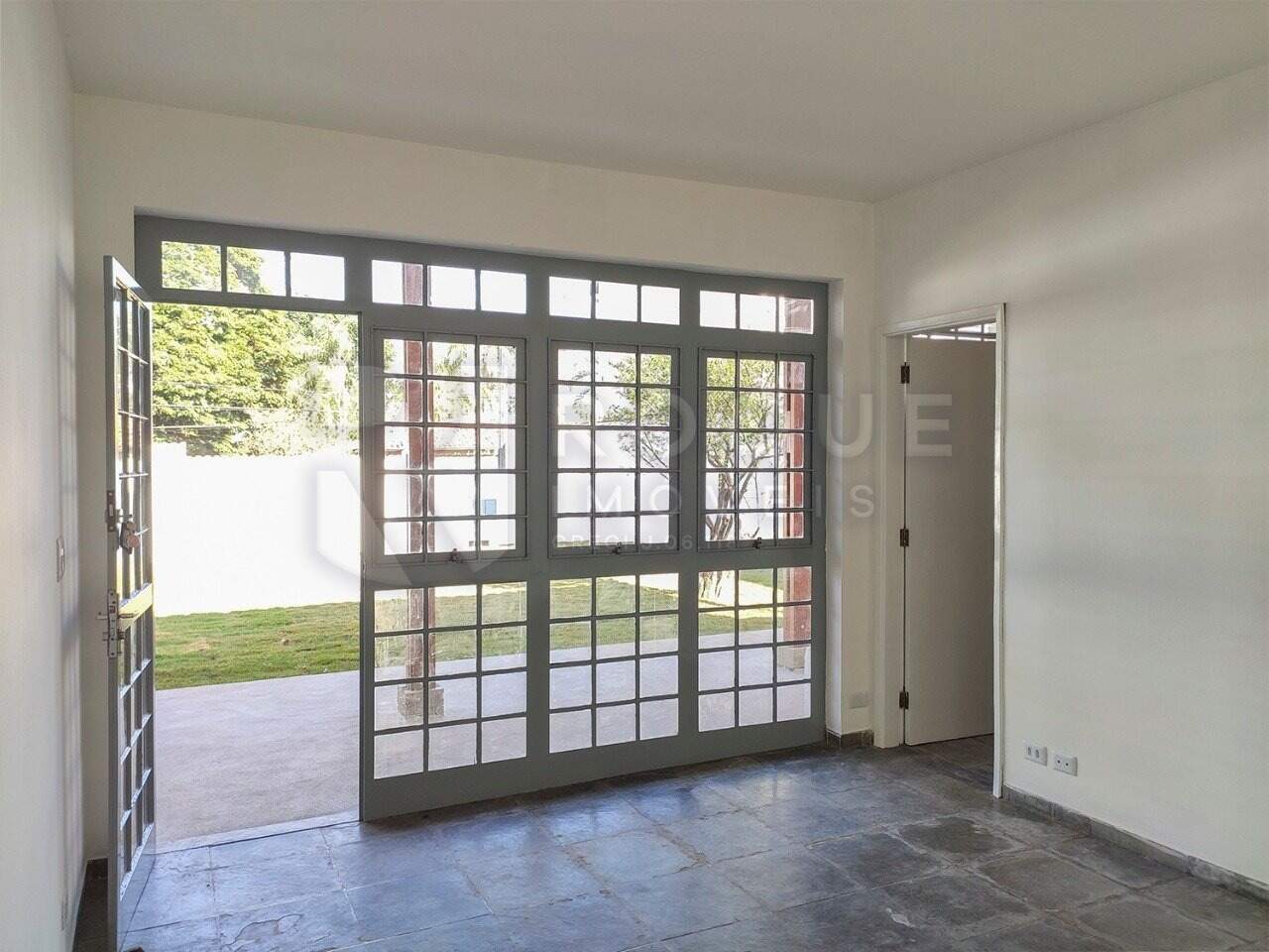 Casa Residencial à venda no bairro Residencial Chácara São José: Sala 