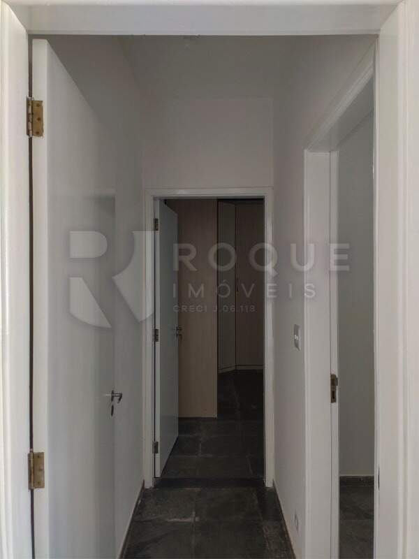 Casa Residencial à venda no bairro Residencial Chácara São José: Hall