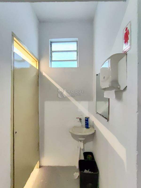 Barracão/Galpão para aluguel no bairro Jardim Boa Esperança: Lavatório