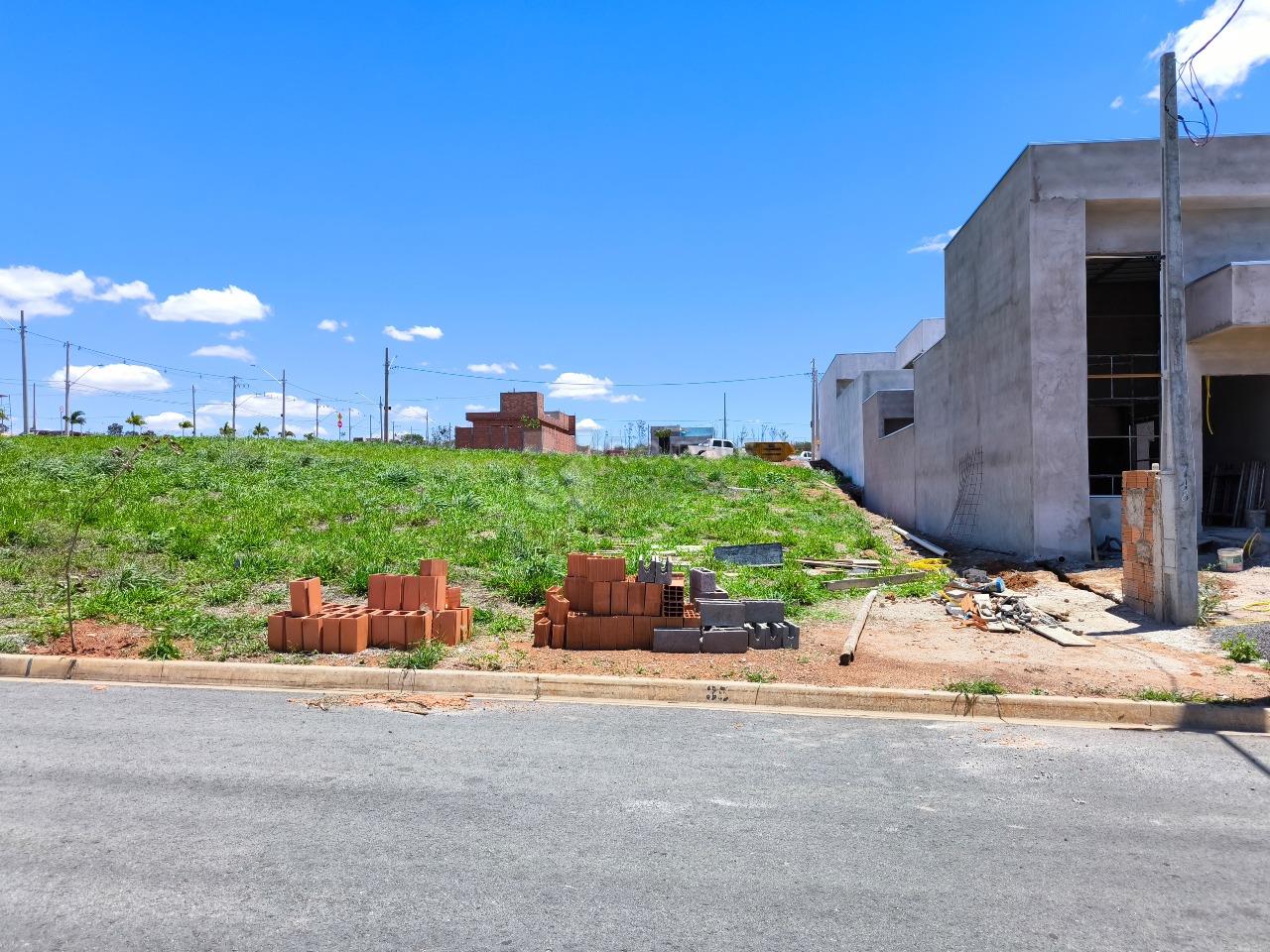 Terreno em condomínio à venda no bairro Jardim Cidade Universitária II: 