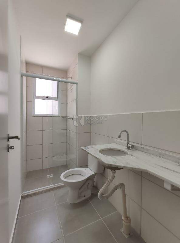 Apartamento para aluguel no bairro Jardim do Lago: WC social