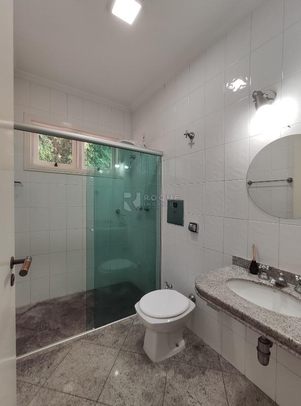 Casa em condomínio para aluguel no bairro Portal das Rosas: WC social segundo andar