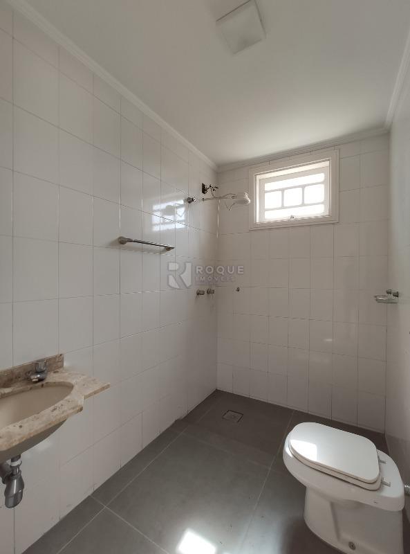 Casa em condomínio para aluguel no bairro Portal das Rosas: WC externo 2