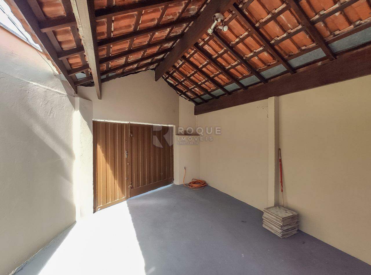 Casa Residencial à venda no bairro Jardim Gustavo Picinini: Garagem