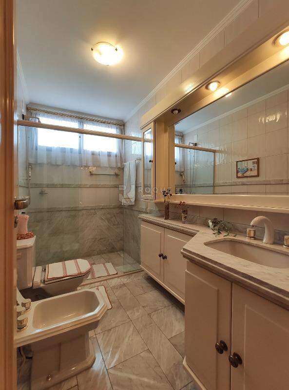Apartamento à venda no bairro Centro: WC Suíte 1