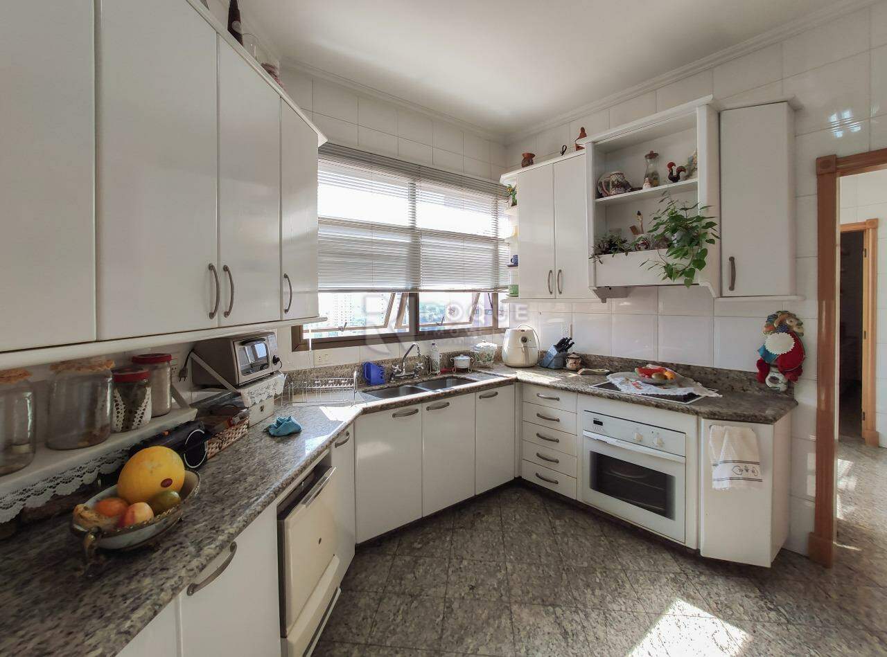 Apartamento à venda no bairro Centro: Cozinha 