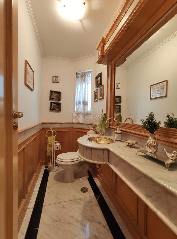 Apartamento à venda no bairro Centro: Lavabo 