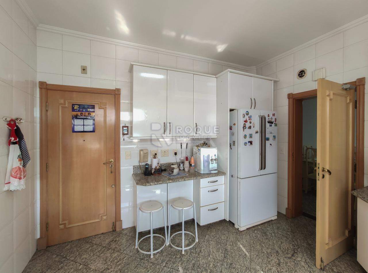 Apartamento à venda no bairro Centro: Cozinha 