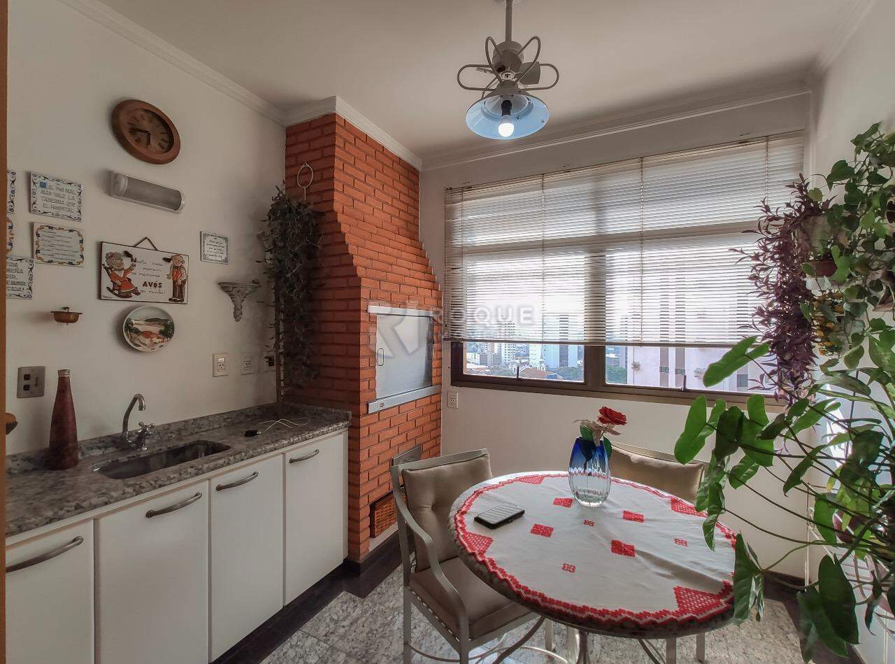 Apartamento à venda no bairro Centro: Área gourmet / Churrasqueira 