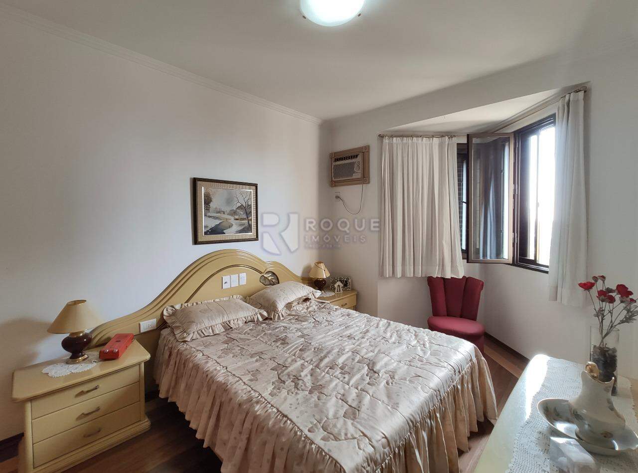 Apartamento à venda no bairro Centro: Suíte 1