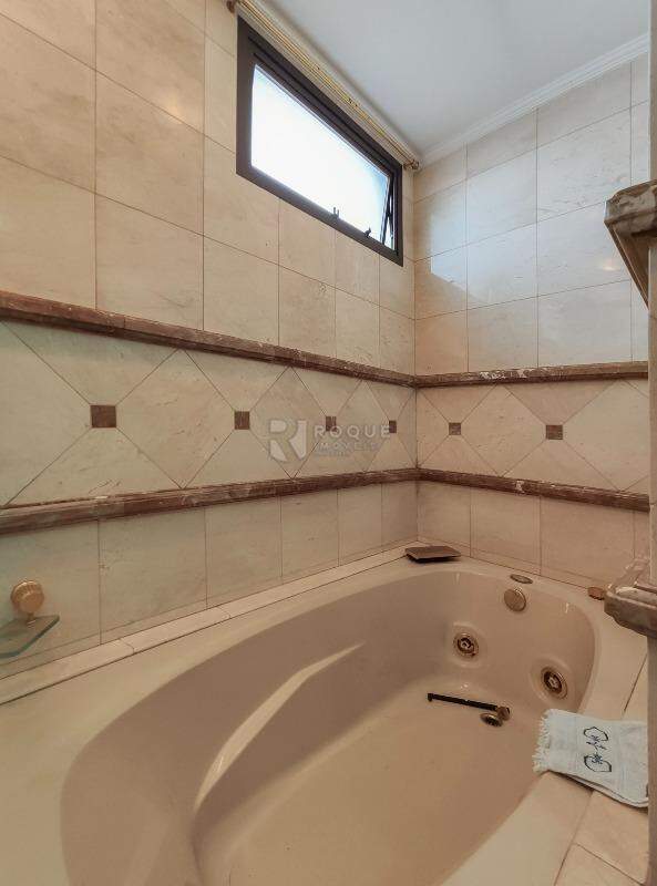 Apartamento à venda no bairro Centro: WC Suíte 2