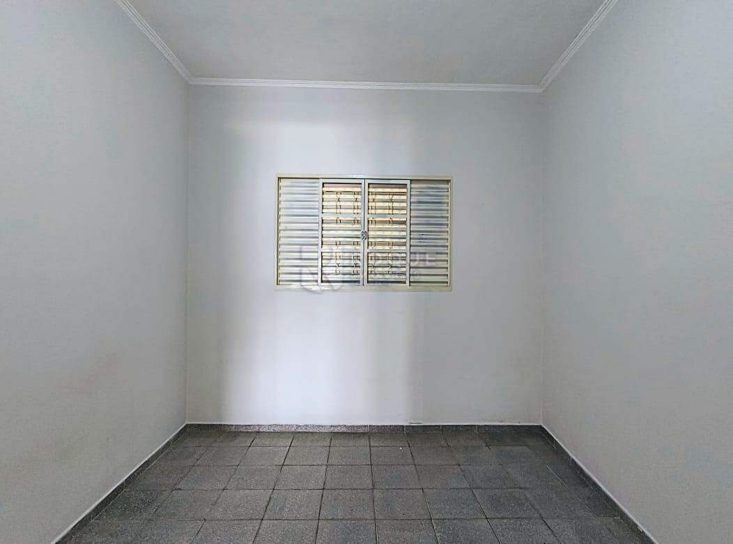 Casa Residencial para aluguel no bairro Parque Residencial Aeroporto: Dormitório 01