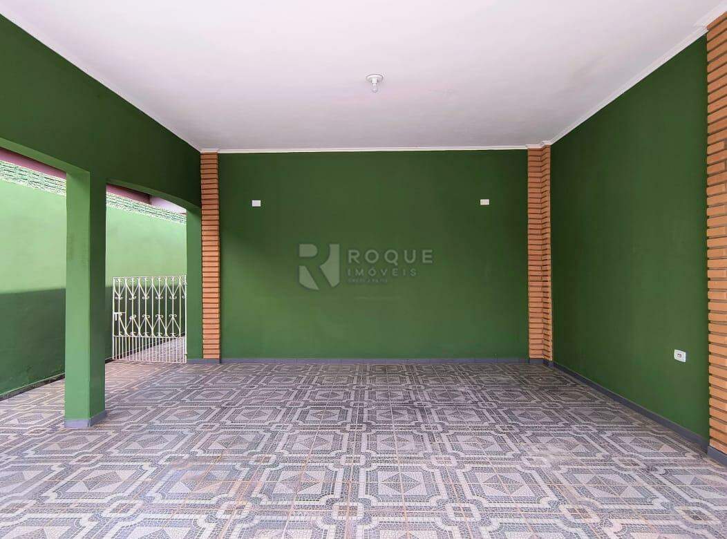 Casa Residencial para aluguel no bairro Parque Residencial Aeroporto: Garagem coberta