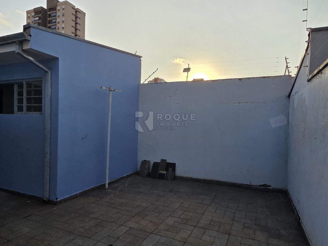 Casa Residencial à venda no bairro Jardim Santo André: Fundo