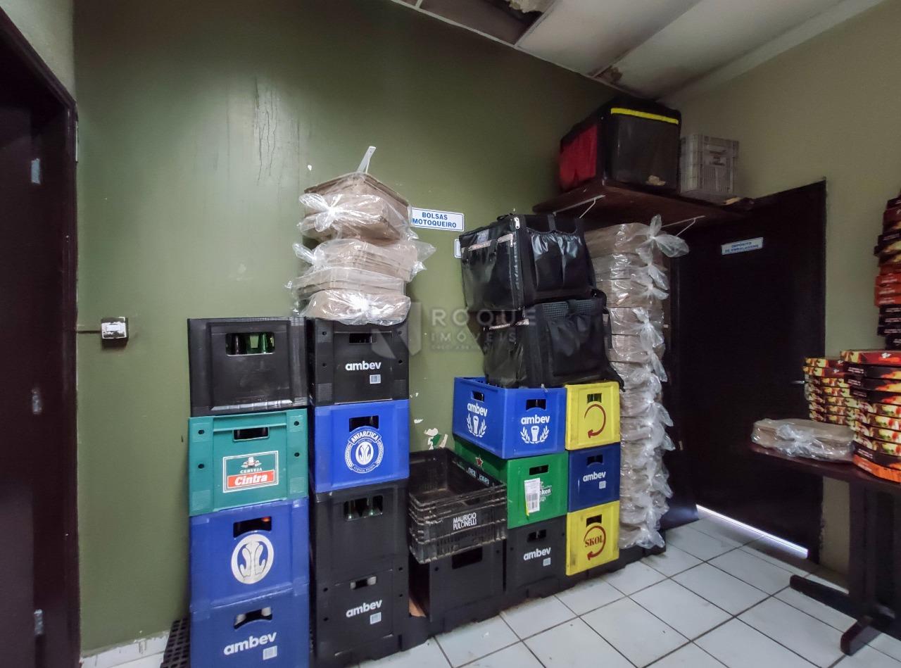 Salão para aluguel no bairro Centro: Sala 