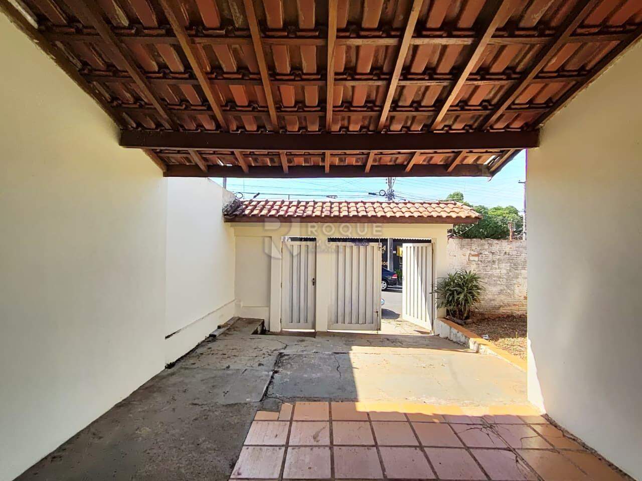 Casa Residencial para aluguel no bairro Jardim São Paulo: Garagem