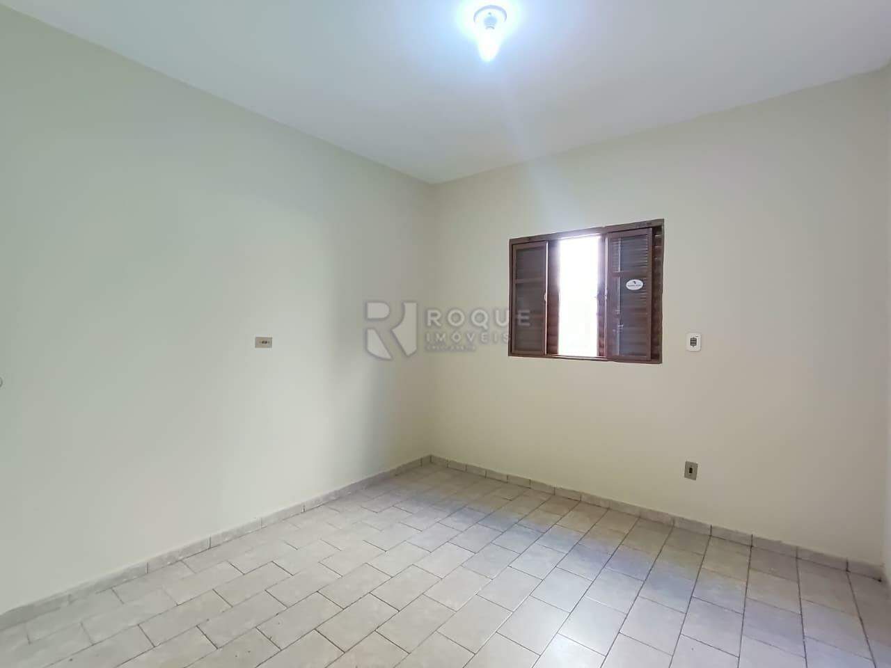 Casa Residencial para aluguel no bairro Jardim São Paulo: Dormitório 02