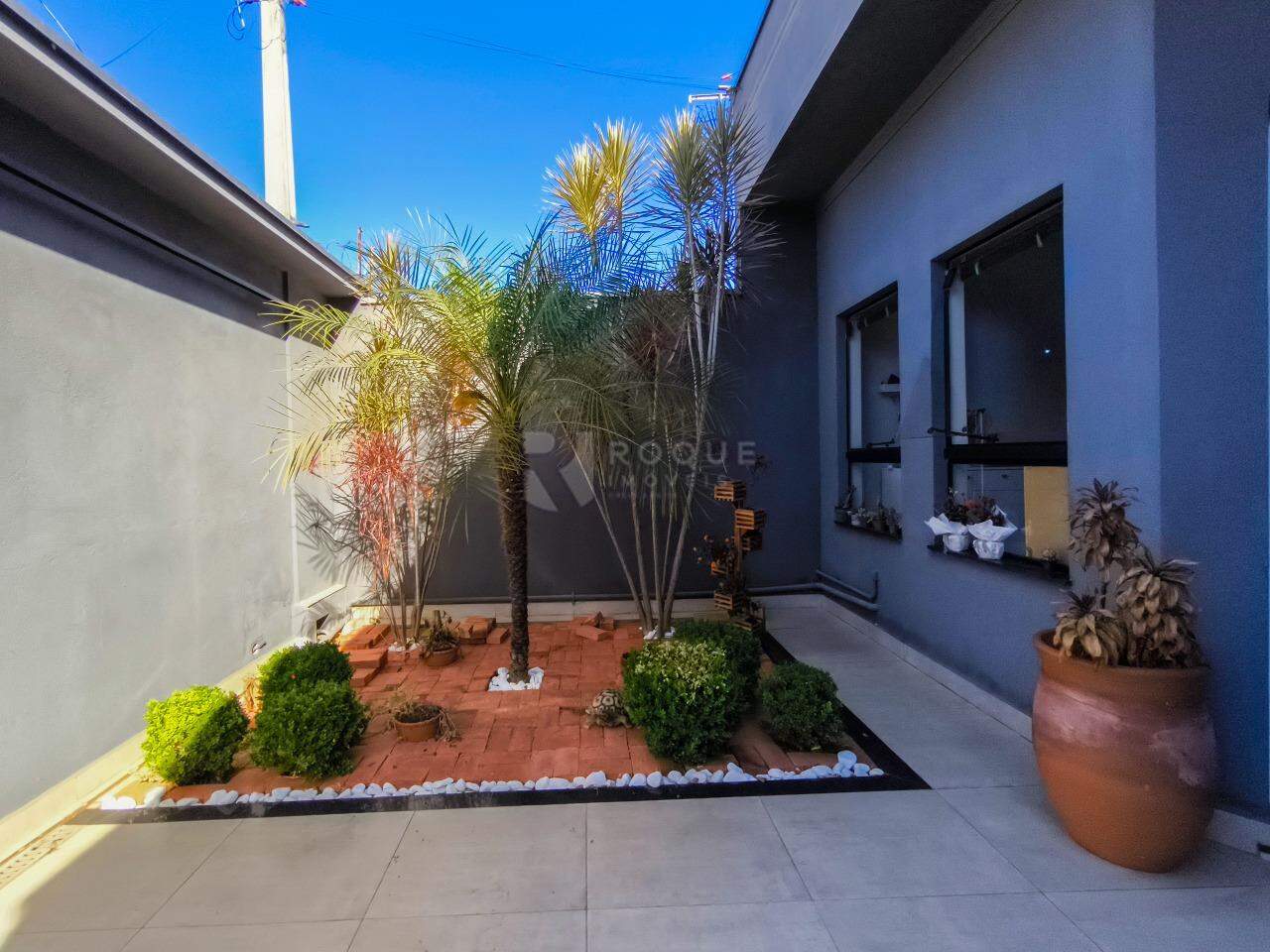 Casa Residencial à venda no bairro Jardim Lago Azul: JARDIM