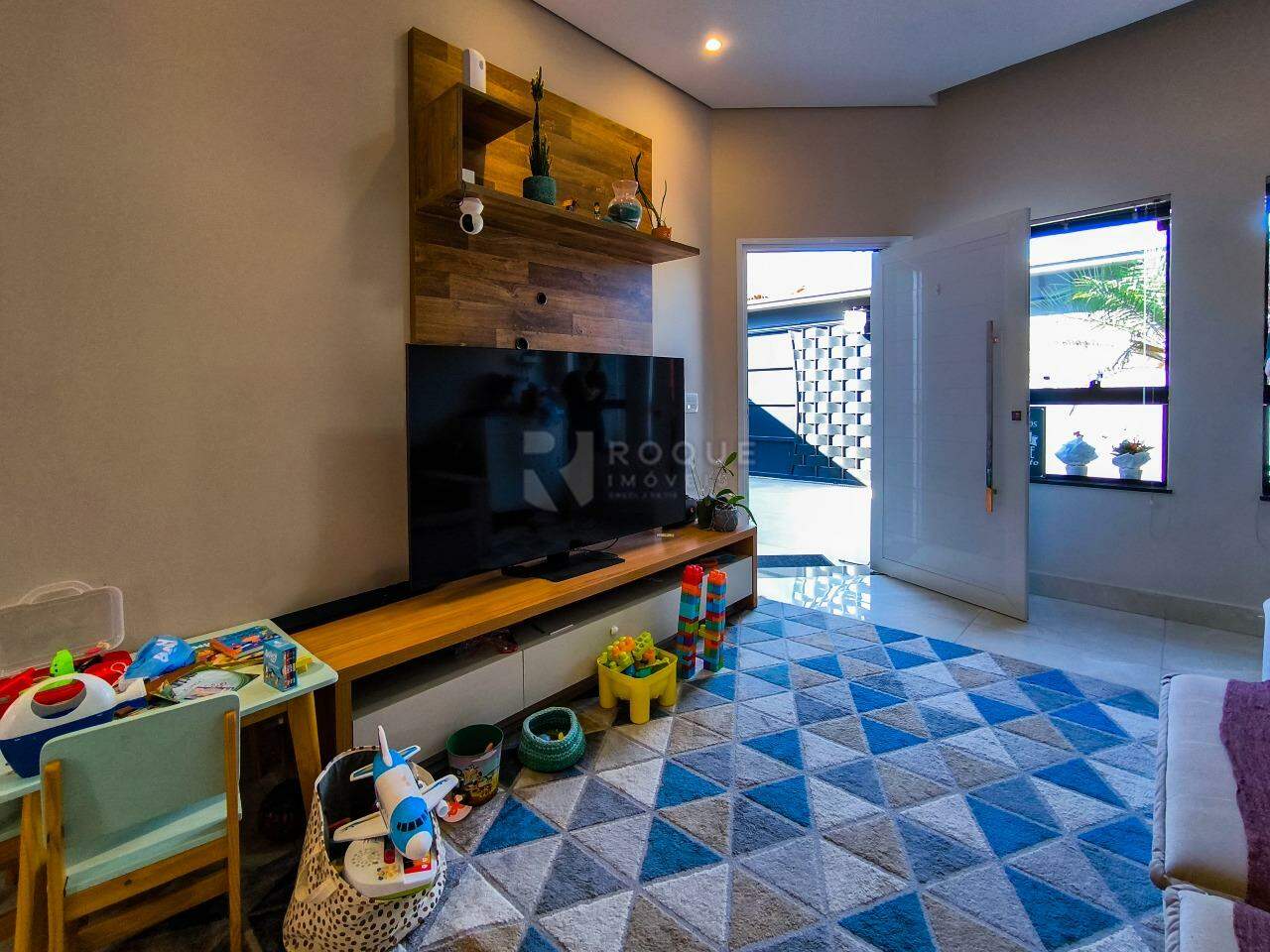 Casa Residencial à venda no bairro Jardim Lago Azul: SALA DE ESTAR