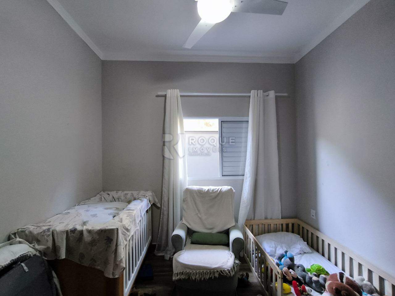 Casa Residencial à venda no bairro Jardim Lago Azul: DORMITÓRIO 2