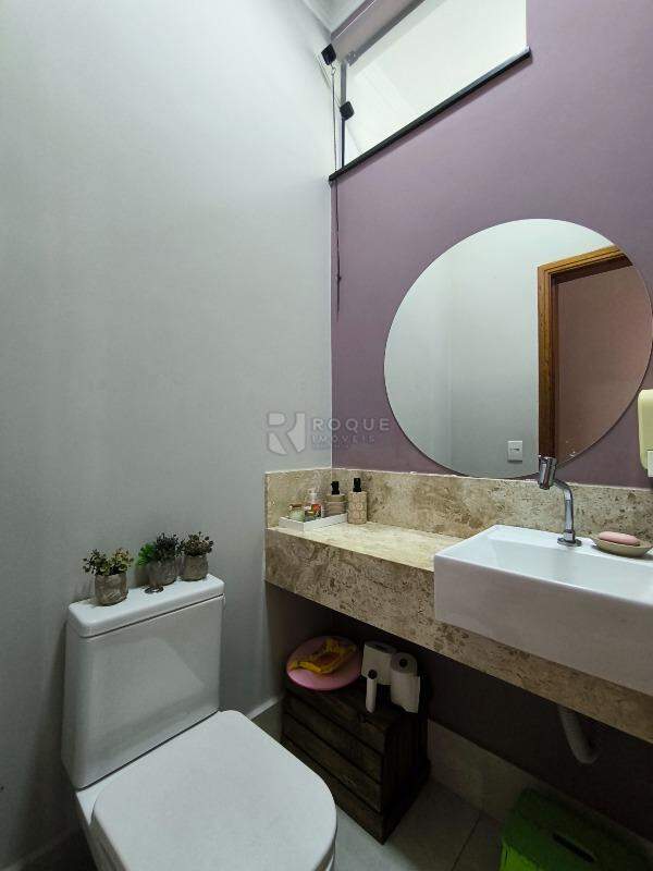 Casa Residencial à venda no bairro Jardim Lago Azul: LAVABO