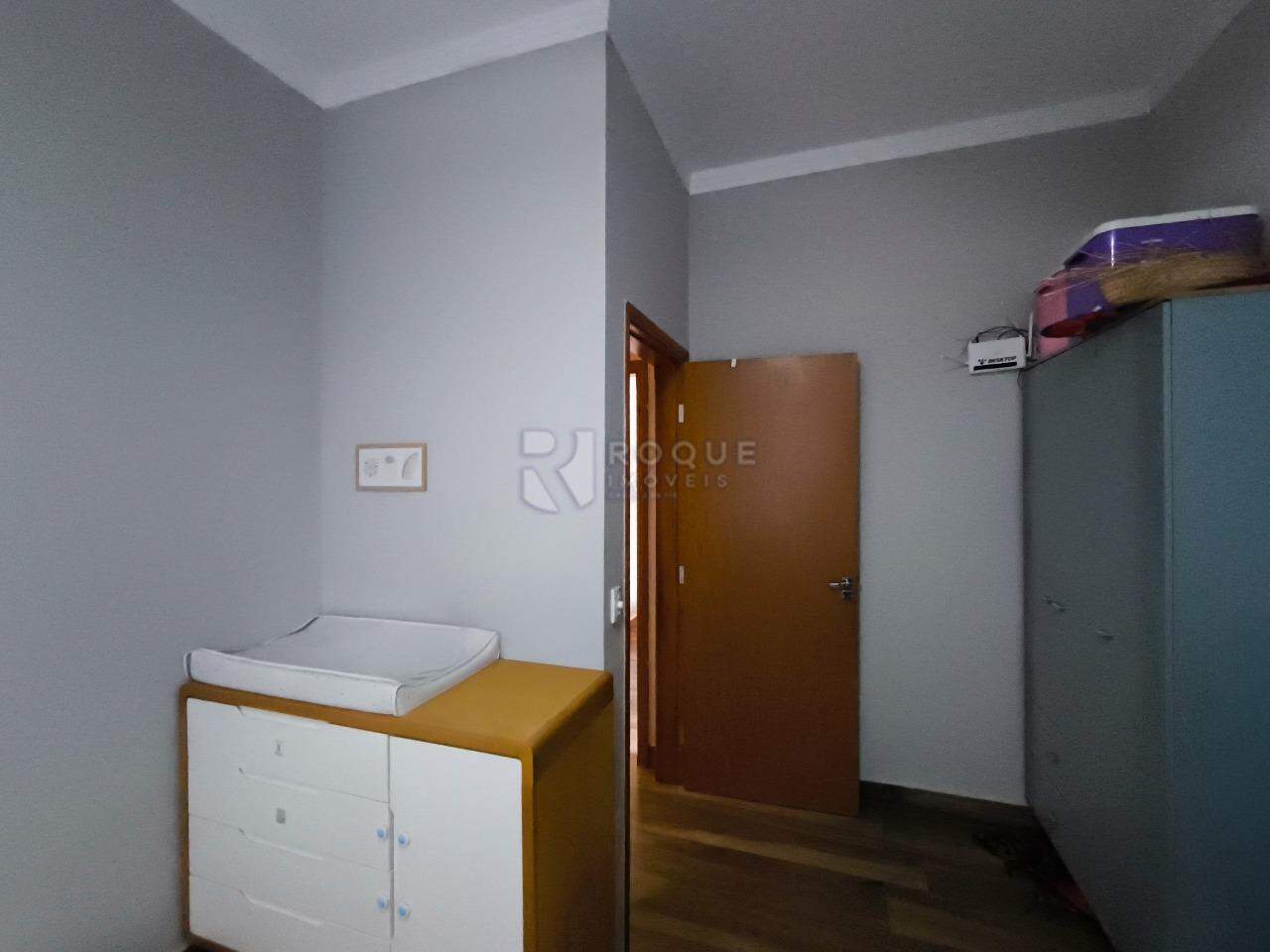 Casa Residencial à venda no bairro Jardim Lago Azul: DORMITÓRIO 2