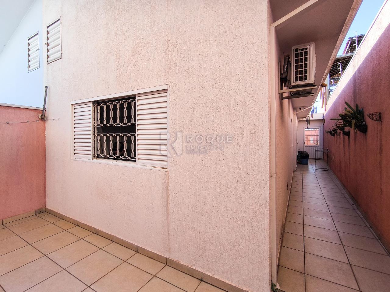 Casa Residencial à venda no bairro Jardim Canaa: FUNDOS