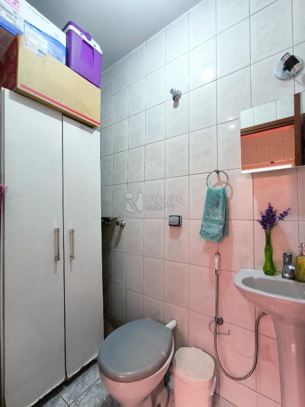 Casa Residencial à venda no bairro Jardim Canaa: BANHEIRO ÁREA DE SERVIÇO