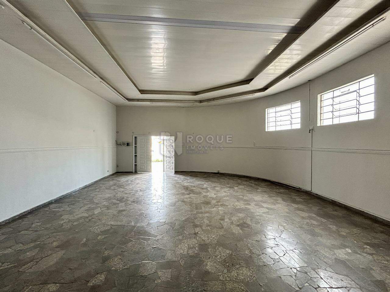 Barracão/Galpão para aluguel no bairro Jardim Caieira: Salão