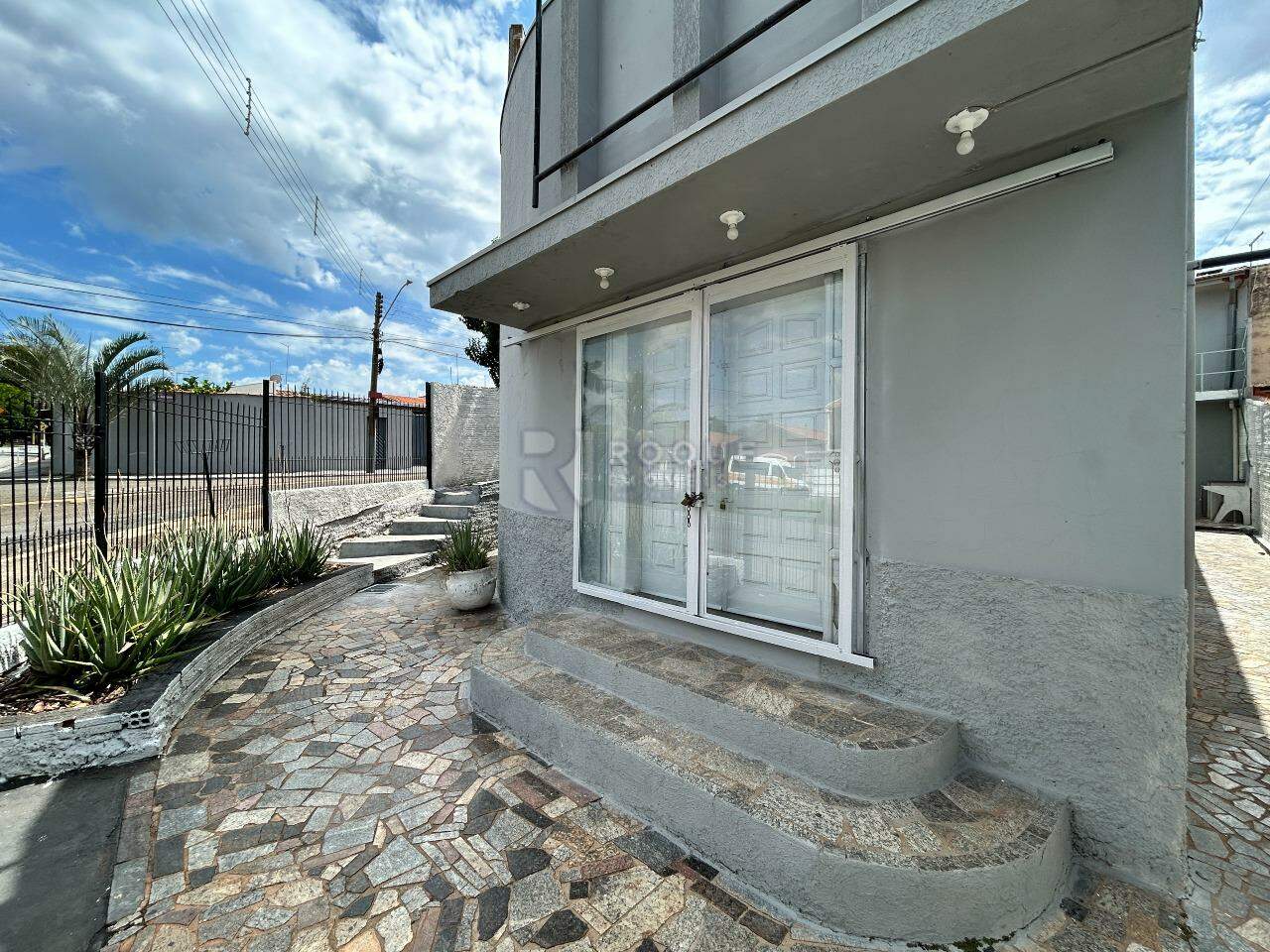 Barracão/Galpão para aluguel no bairro Jardim Caieira: Frente