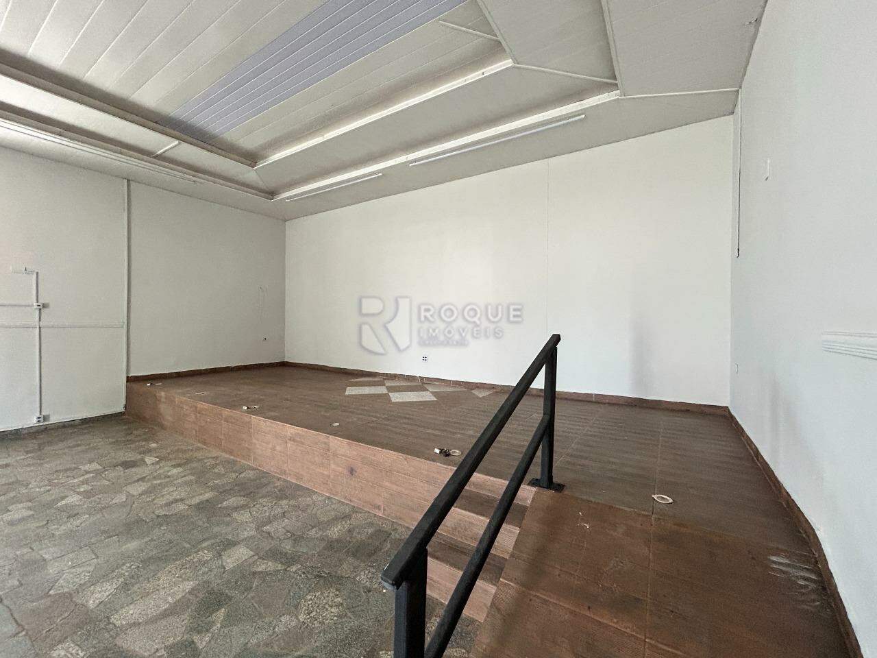 Barracão/Galpão para aluguel no bairro Jardim Caieira: Salão