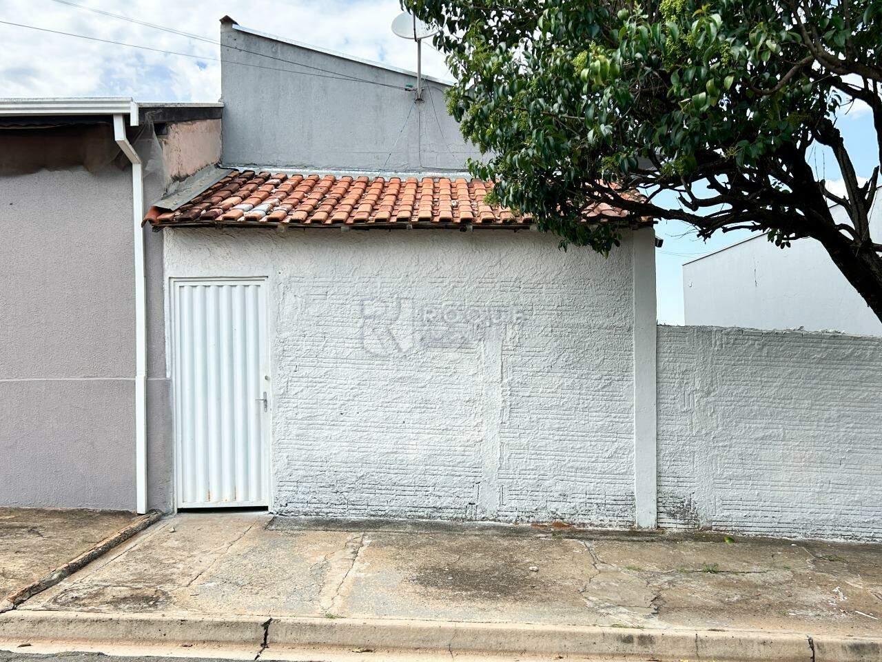 Barracão/Galpão para aluguel no bairro Jardim Caieira: Fachada